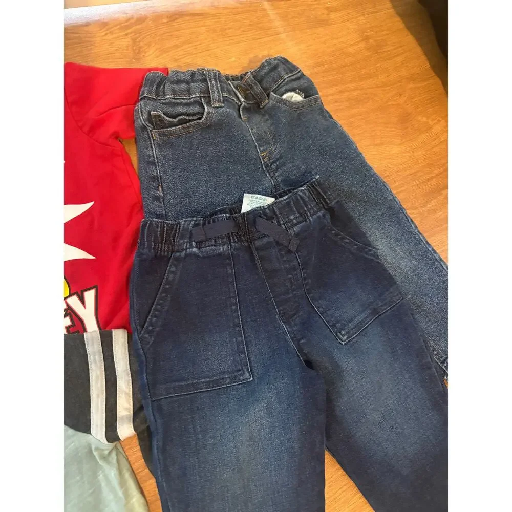 Lot‎ of 8 Pieces Of 18 Month Clothes